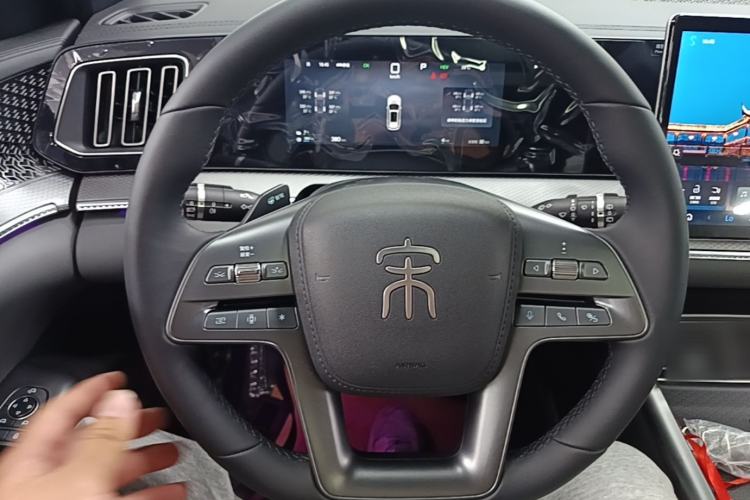 Used BYD Song Pro New Energy 2025 2nd Generation Intelligent Driving Version DM-i 75KM Overachiever Trim Steering Wheel