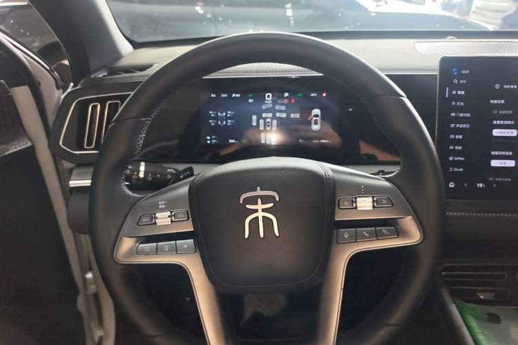 Used BYD Song Pro New Energy 2025 2nd Generation Intelligent Driving Version DM-i 75KM Leading Edition Steering Wheel