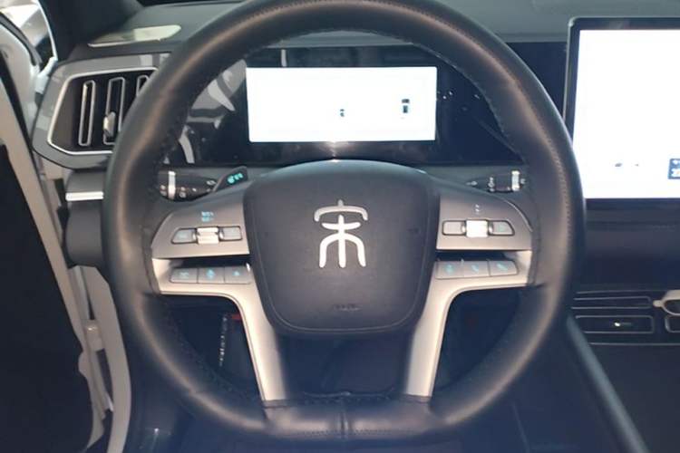 Used BYD Song Pro New Energy 2025 2nd Generation Intelligent Driving Version DM-i 75KM Leading Edition Steering Wheel