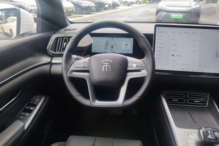Used BYD Song Pro New Energy 2025 Second-Generation Intelligent Driving Version DM-i 115KM Excellence Edition Steering Wheel