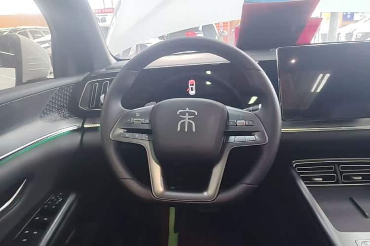 Used BYD Song Pro New Energy 2025 2nd Generation Intelligent Driving Version DM-i 75KM Overachiever Trim Steering Wheel