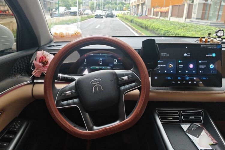 Used BYD Song Pro New Energy 2025 Second-Generation DM-i 115KM Overachiever Trim Steering Wheel