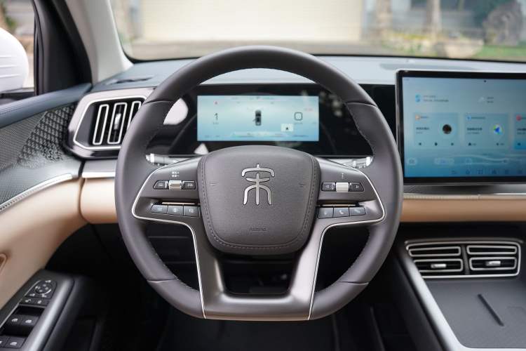 Used BYD Song Pro New Energy 2025 Second-Generation DM-i 115KM Overachiever Trim Steering Wheel