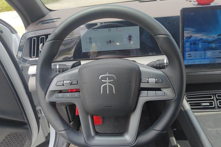 Used BYD Song Pro New Energy 2025 Second-Generation Intelligent Driving Version DM-i 115KM Superior Trim Steering Wheel