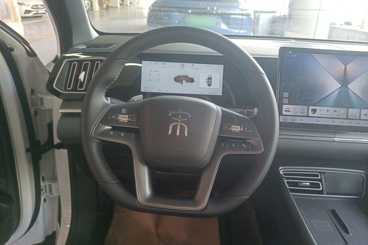 Used BYD Song Pro New Energy 2025 Second-Generation Intelligent Driving Version DM-i 115KM Superior Trim Steering Wheel