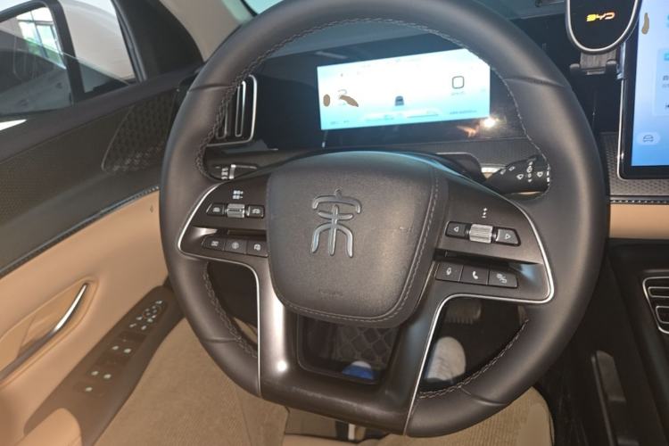 Used BYD Song Pro New Energy 2025 Second-Generation DM-i 115KM Overachiever Trim Steering Wheel