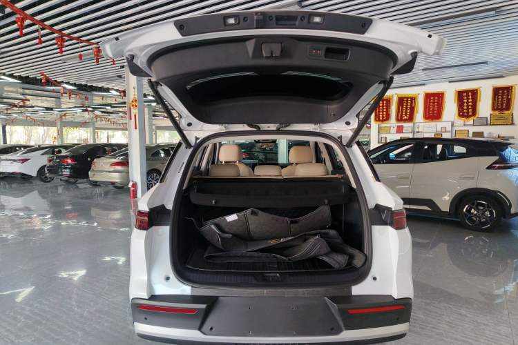 Used BYD Song Pro New Energy 2025 Second-Generation DM-i 115KM Excellence Version Trunk