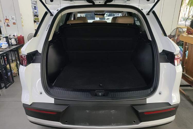 Used BYD Song Pro New Energy 2025 Second-Generation DM-i 75KM Leading Edition Trunk