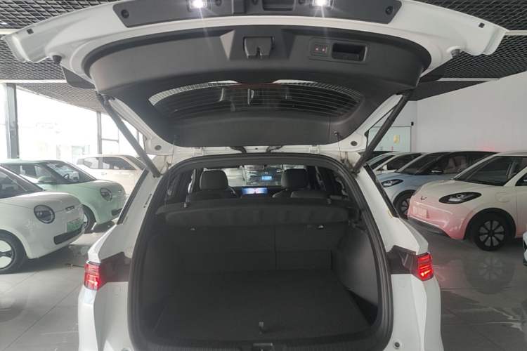Used BYD Song Pro New Energy 2025 Second-Generation Intelligent Driving Version DM-i 115KM Superior Trim Trunk