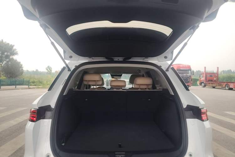 Used BYD Song Pro New Energy 2025 Second-Generation DM-i 75KM Leading Edition Trunk