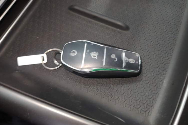 Used BYD Song Pro New Energy 2025 Second-Generation DM-i 75KM Leading Edition Vehicle Key