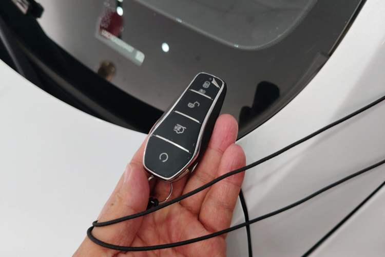 Used BYD Song Pro New Energy 2025 Second-Generation Intelligent Driving Version DM-i 115KM Excellence Edition Vehicle Key