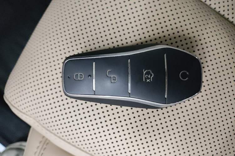 Used BYD Song Pro New Energy 2025 Second-Generation DM-i 75KM Leading Edition Vehicle Key