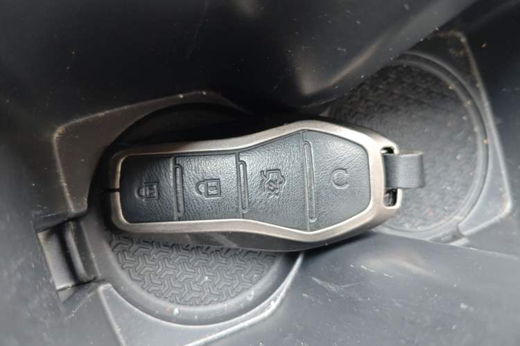 Used BYD Song Pro New Energy 2025 Second-Generation DM-i 75KM Leading Edition Vehicle Key