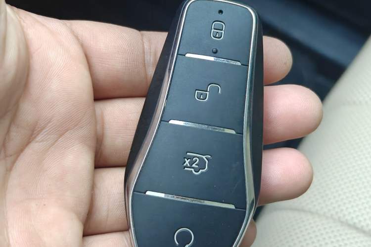Used BYD Song Pro New Energy 2025 Second-Generation DM-i 115KM Overachiever Trim Vehicle Key