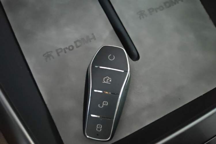 Used BYD Song Pro New Energy 2025 Second-Generation DM-i 75KM Leading Edition Vehicle Key