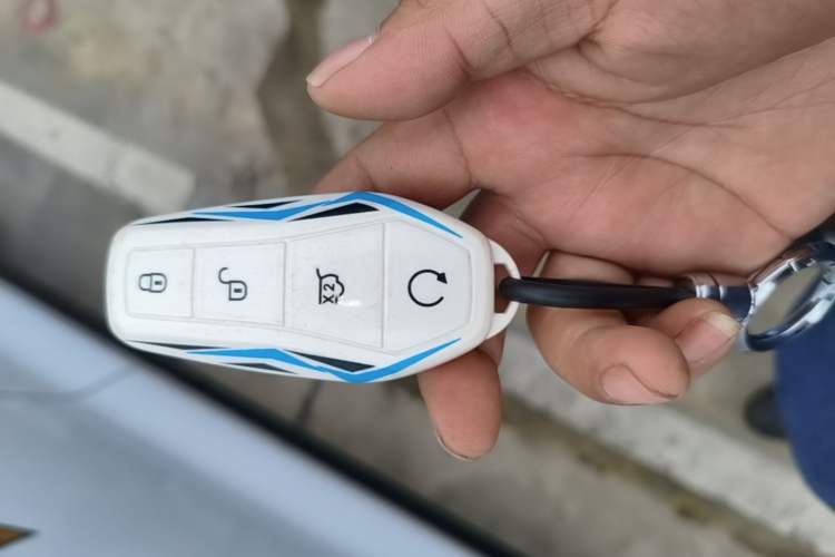 Used BYD Song Pro New Energy 2025 Second-Generation DM-i 75KM Leading Edition Vehicle Key