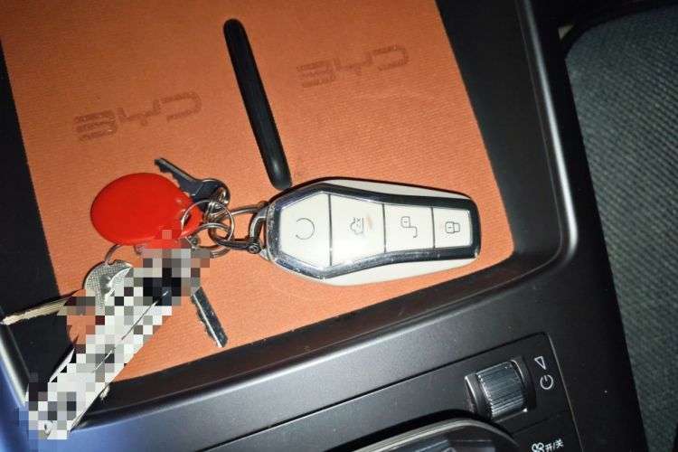 Used BYD Song Pro New Energy 2025 Second-Generation DM-i 75KM Leading Edition Vehicle Key