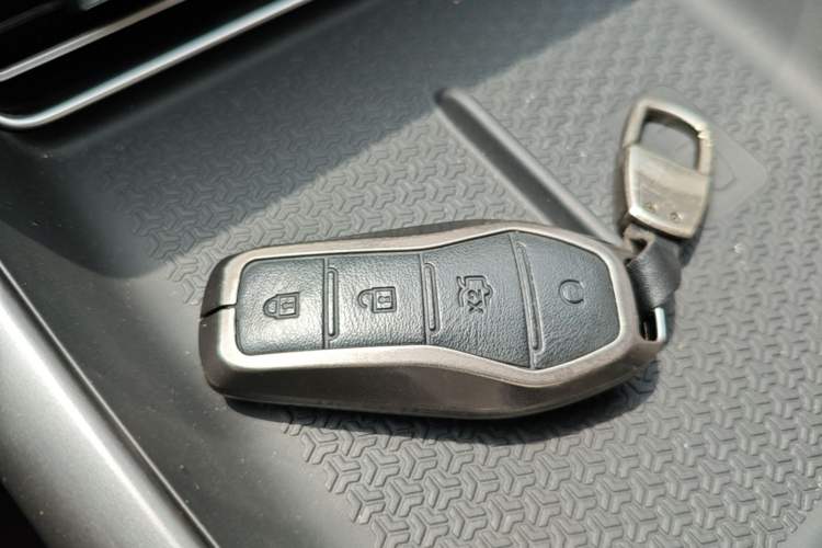 Used BYD Song Pro New Energy 2025 Second-Generation DM-i 75KM Leading Edition Vehicle Key
