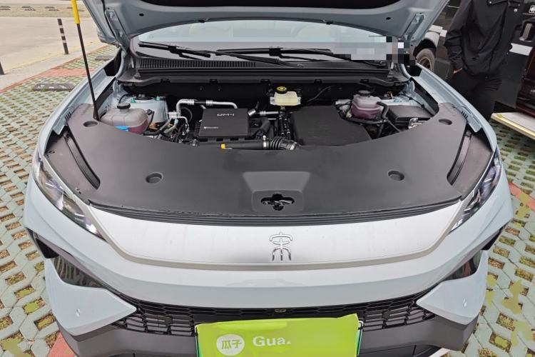 Used BYD Song Pro New Energy 2026 Model DM-i 220KM Beyond Version Engine Bay