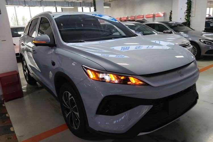 Used BYD Song Pro New Energy 2026 Model DM-i 133KM Superior Version Front Right 45 Deg