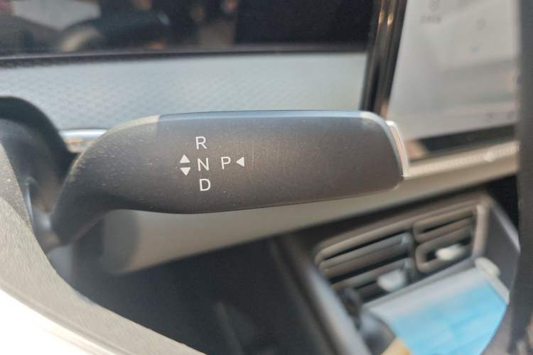 Used BYD Song Pro New Energy 2026 Model DM-i 133KM Progressive Version Gear Lever