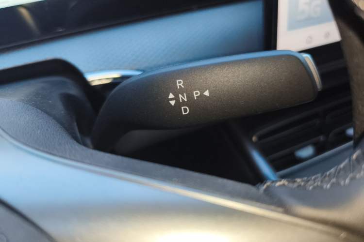 Used BYD Song Pro New Energy 2026 Model DM-i 133KM Superior Version Gear Lever