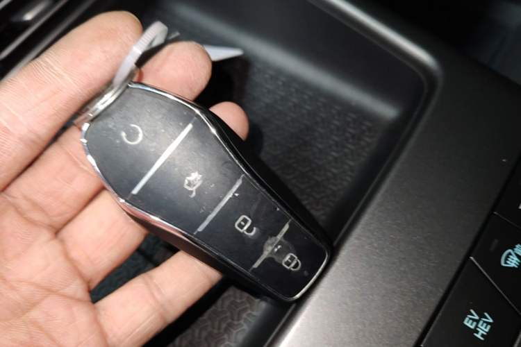 Used BYD Song Pro New Energy 2026 Model DM-i 133KM Superior Version Vehicle Key