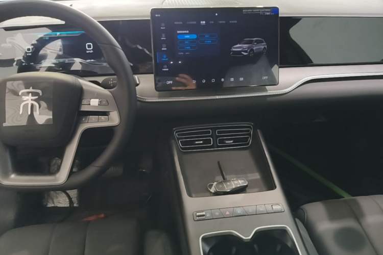 Used BYD Song Pro New Energy 2026 Model DM-i 133KM Progressive Version Audio And AC Panel