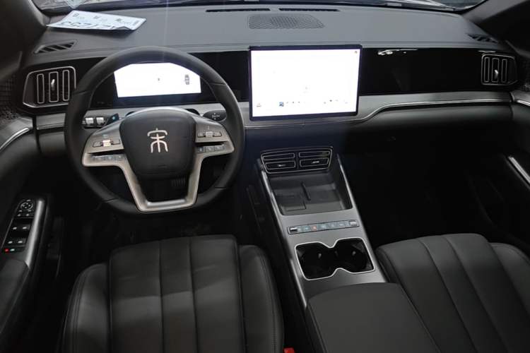 Used BYD Song Pro New Energy 2026 Model DM-i 133KM Superior Version Center Console