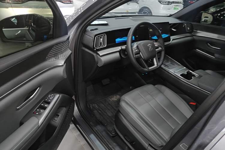 Used BYD Song Pro New Energy 2026 Model DM-i 133KM Superior Version Driver Seat