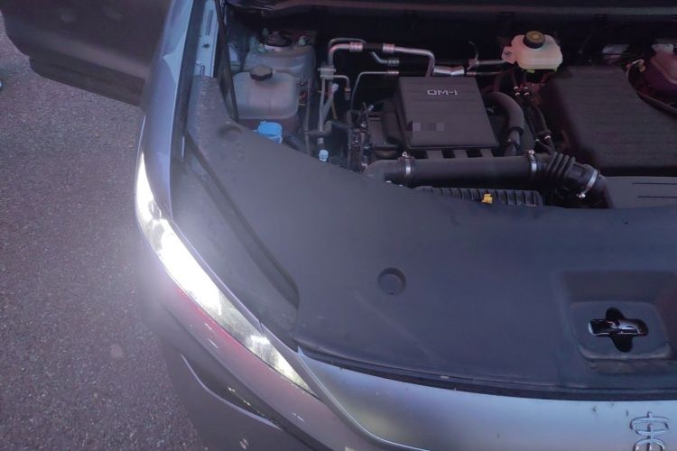 Used BYD Song Pro New Energy 2026 Model DM-i 220KM Beyond Version Engine Bay Right