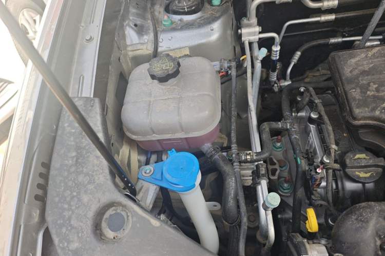 Used BYD Song Pro New Energy 2026 Model DM-i 133KM Superior Version Engine Bay Right