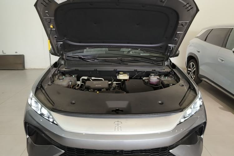 Used BYD Song Pro New Energy 2026 Model DM-i 133KM Progressive Version Engine Bay