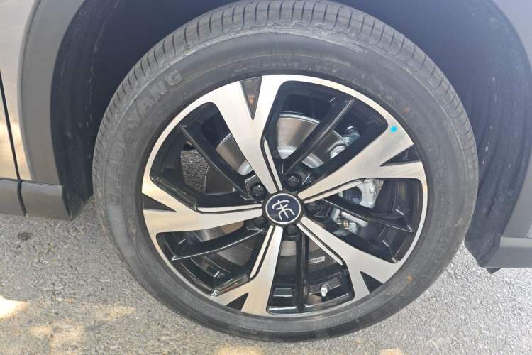 Used BYD Song Pro New Energy 2026 Model DM-i 220KM Beyond Version Exterior 1
