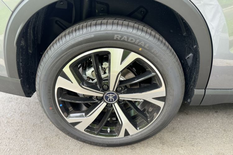 Used BYD Song Pro New Energy 2026 Model DM-i 220KM Beyond Version Exterior 1