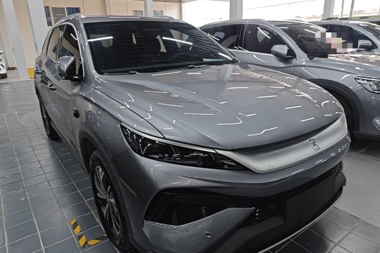 Used BYD Song Pro New Energy 2026 Model DM-i 133KM Superior Version Front Right 45 Deg