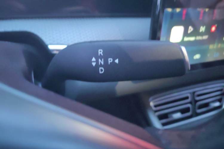 Used BYD Song Pro New Energy 2026 Model DM-i 220KM Beyond Version Gear Lever
