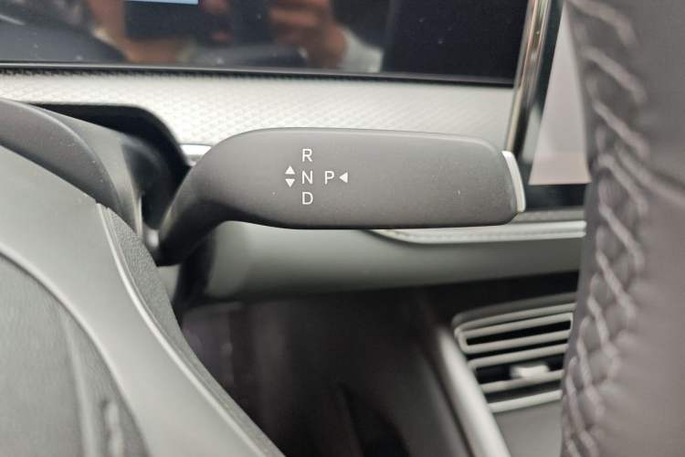 Used BYD Song Pro New Energy 2026 Model DM-i 133KM Progressive Version Gear Lever