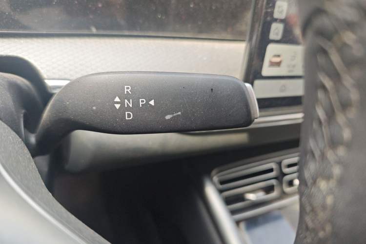 Used BYD Song Pro New Energy 2026 Model DM-i 133KM Superior Version Gear Lever