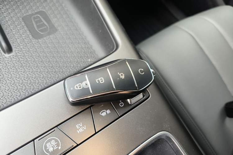 Used BYD Song Pro New Energy 2026 Model DM-i 220KM Beyond Version Interior 1