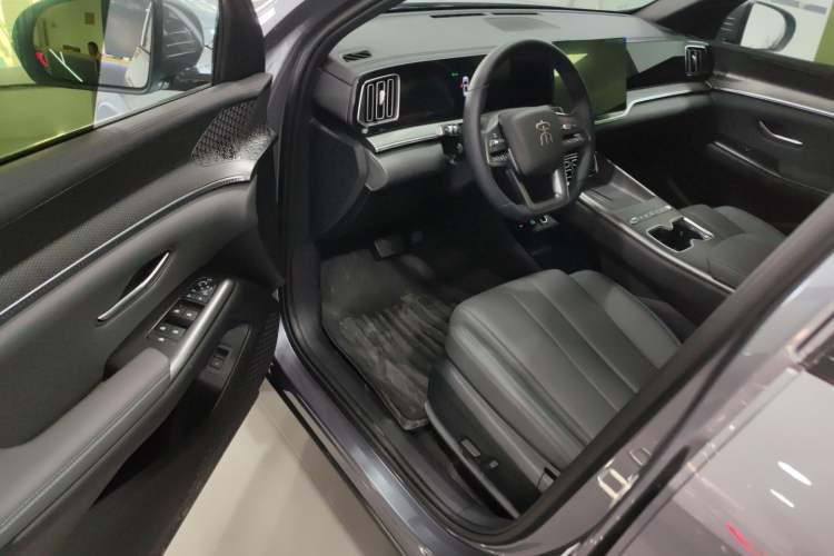 Used BYD Song Pro New Energy 2026 Model DM-i 133KM Superior Version Interior 3