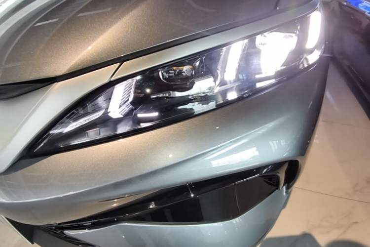 Used BYD Song Pro New Energy 2026 Model DM-i 220KM Excellence Version Left Front Headlight