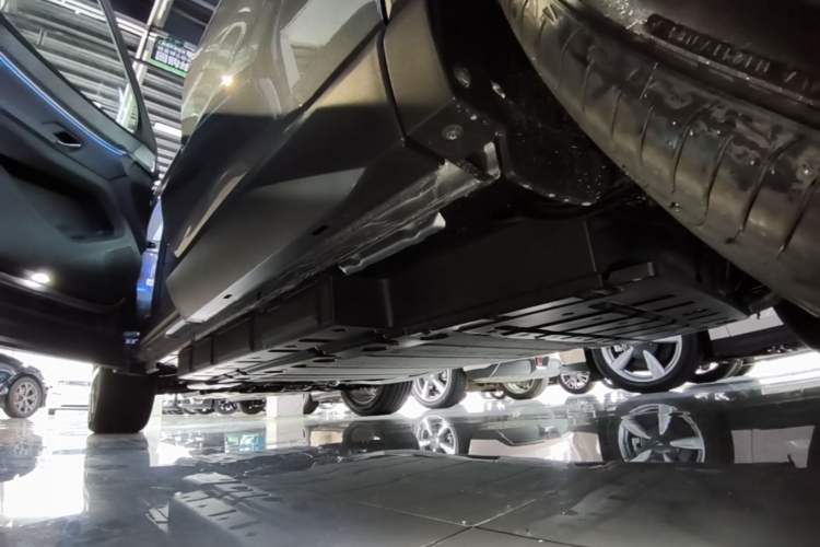 Used BYD Song Pro New Energy 2026 Model DM-i 220KM Excellence Version Left Side Sill