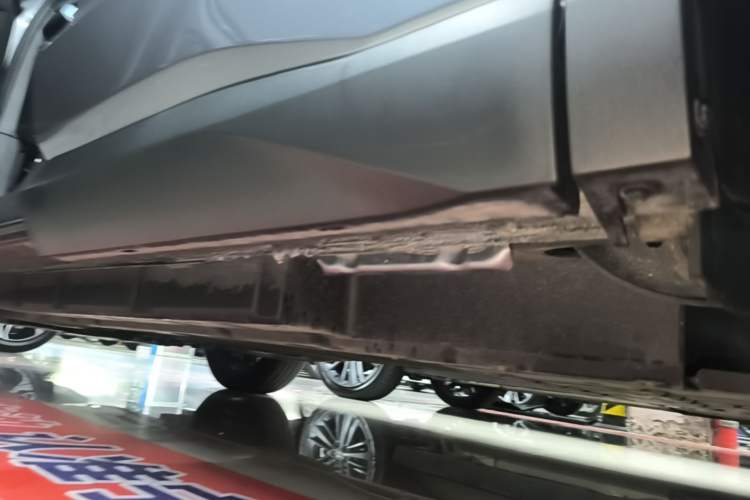 Used BYD Song Pro New Energy 2026 Model DM-i 220KM Beyond Version Left Side Sill