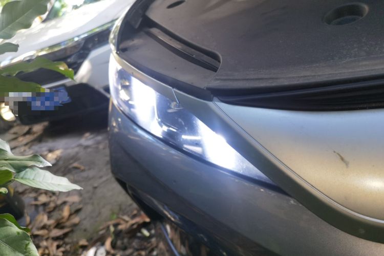 Used BYD Song Pro New Energy 2026 Model DM-i 133KM Superior Version Right Front Headlight