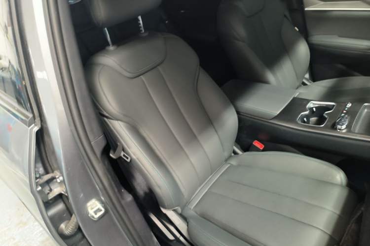 Used BYD Song Pro New Energy 2026 Model DM-i 220KM Beyond Version Right Front Seat