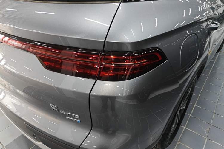 Used BYD Song Pro New Energy 2026 Model DM-i 133KM Superior Version Right Rear Taillight