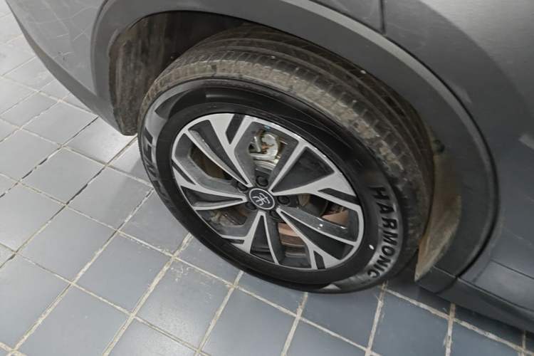 Used BYD Song Pro New Energy 2026 Model DM-i 133KM Superior Version Right Rear Wheel Hub