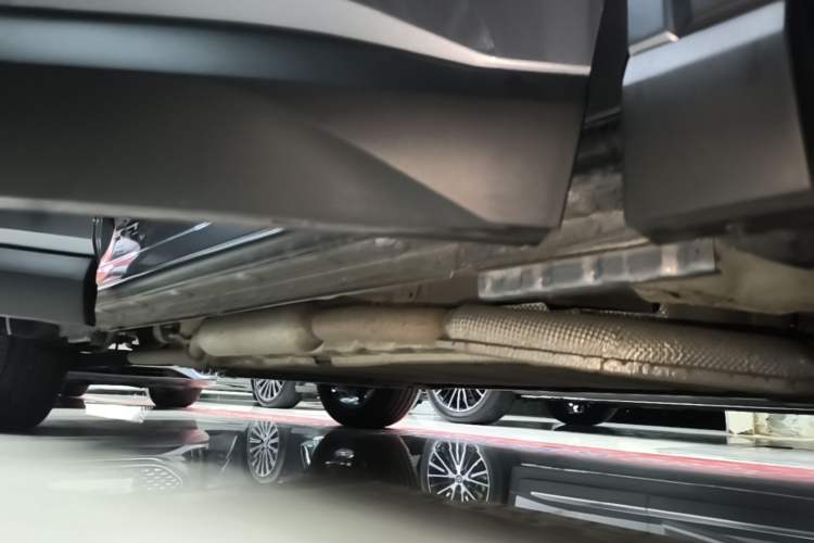 Used BYD Song Pro New Energy 2026 Model DM-i 220KM Beyond Version Right Side Sill